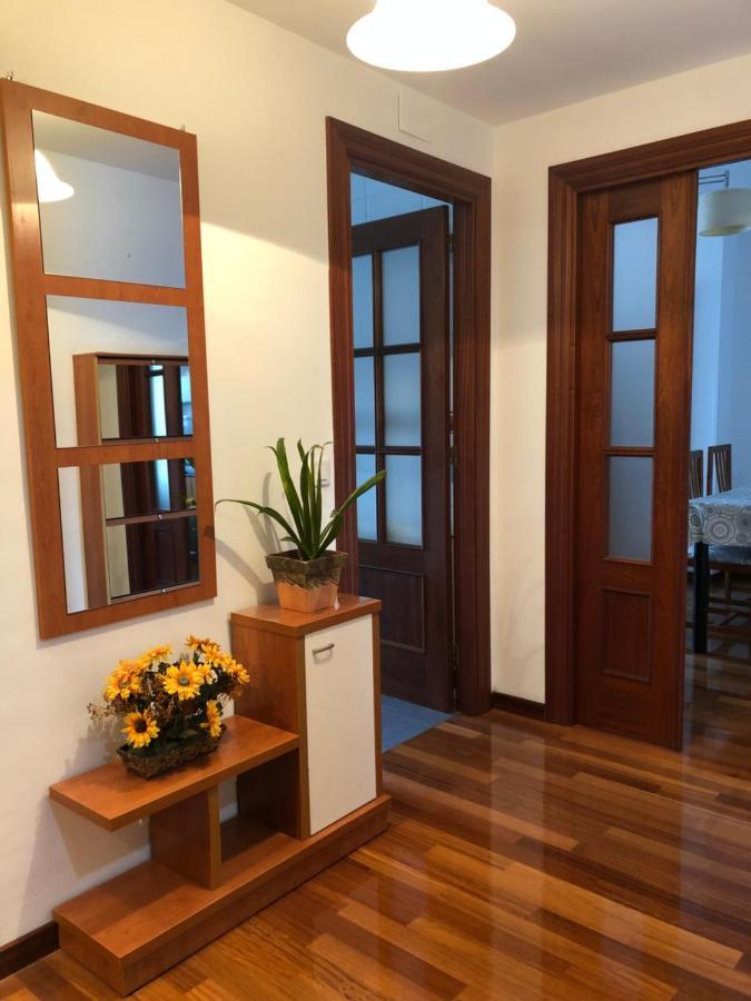 Piso Con Garaje En 阿维莱斯 外观 照片